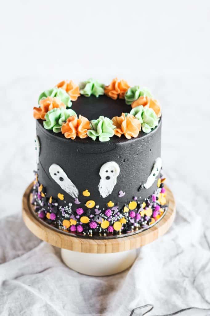 Chocolate Oreo Cake - Halloween edition!