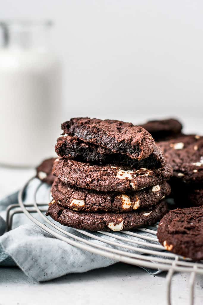 Quick and easy recipe for the best chocolate cookies you've EVER had. They're rich, soft, and fudgy and perfect for any occasion. No chill time needed! | www.anasbakingchronicles.com