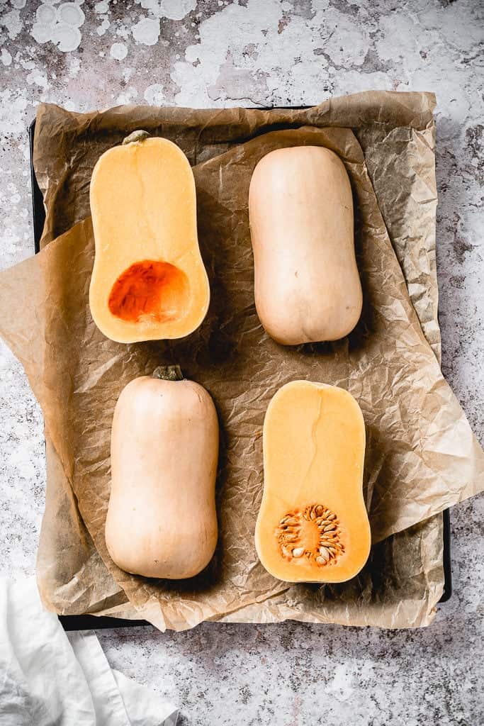 Homemade pumpkin puree is one of the easiest things to make. You can use it both in sweet and savoury dishes and I'm going to show you how to make it!