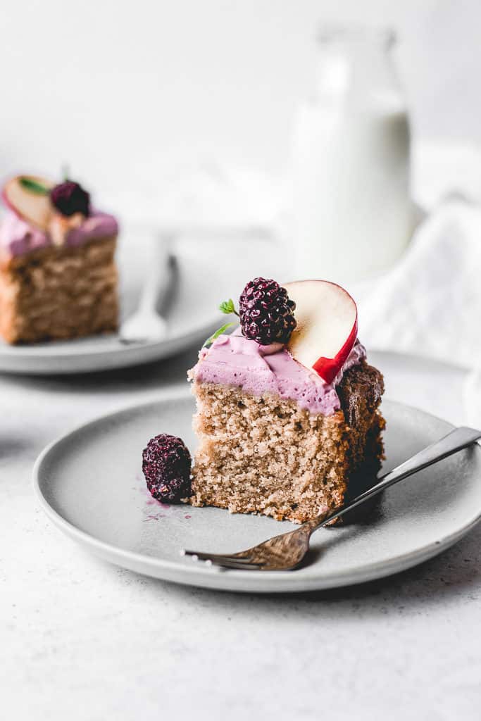 Delicious and moist Apple Spice Sheet Cake, paired with beautiful and tangy Blackberry Mascarpone frosting. ⎪www.anasbakingchronicles.com